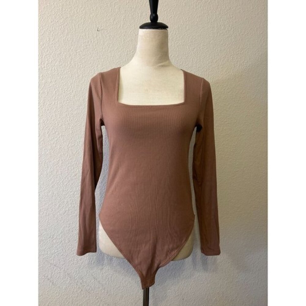 Old Navy Women's Tan Taupe Long Sleeved Body Suit‎ Size Medium